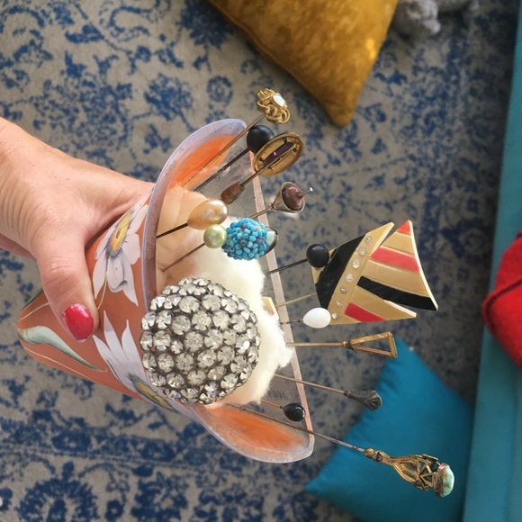 Vintage Hats and Hat Pins (Collection)
